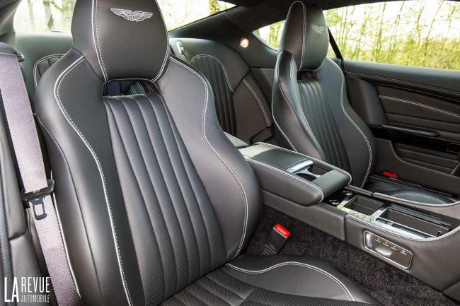 Interieur_Aston-Martin-DB9-GT_28