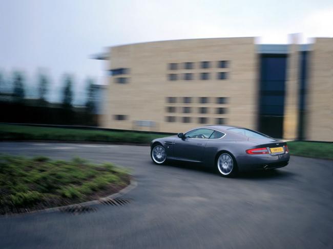 Exterieur_Aston-Martin-DB9_0