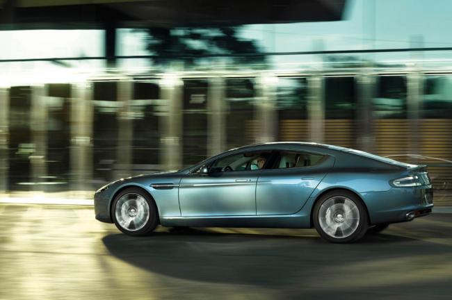 Exterieur_Aston-Martin-Rapide-2010_5