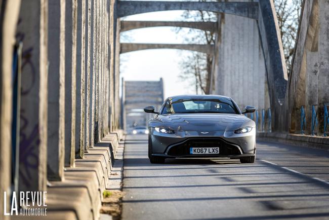 Comparatif Aston Martin Vantage et BMW M850i : le cœur a ses raisons…