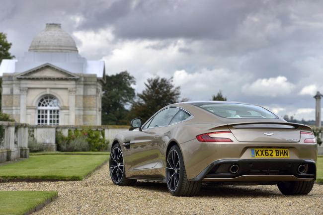 Exterieur_Aston-Martin-Vanquish-2013_0