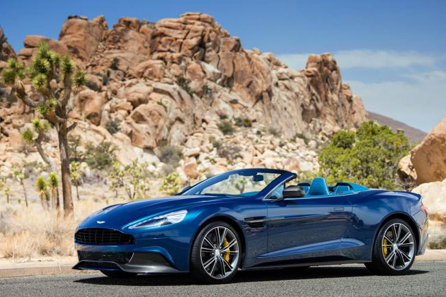 Exterieur_Aston-Martin-Vanquish-Volante_9