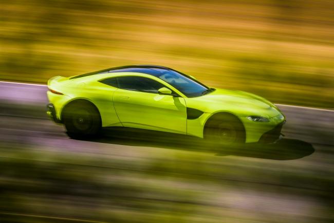 Exterieur_Aston-Martin-Vantage-2018_28