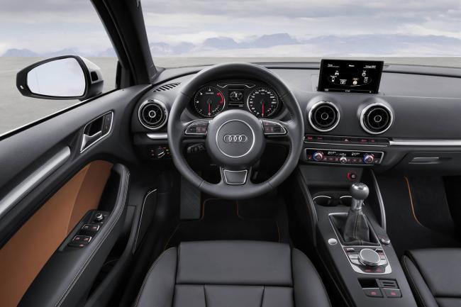 Interieur_Audi-A3-Berline-2014_23