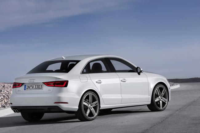 Exterieur_Audi-A3-Sedan_4