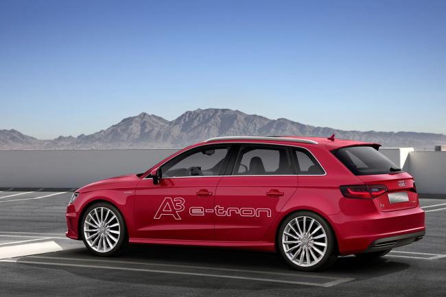 Exterieur_Audi-A3-e-tron_4