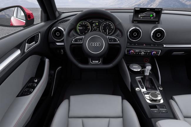 Interieur_Audi-A3-e-tron_12