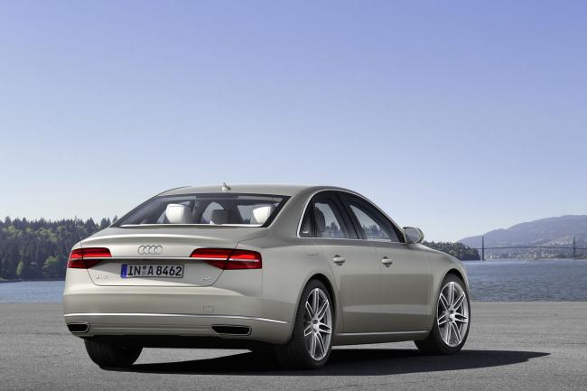 Exterieur_Audi-A8-2014_6