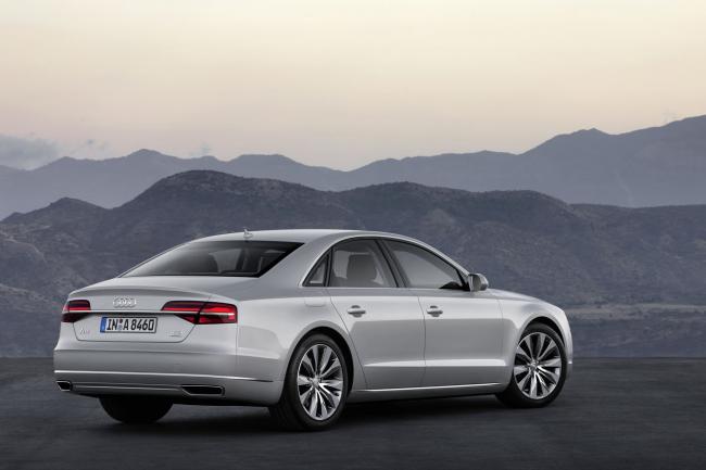 Exterieur_Audi-A8-2014_4