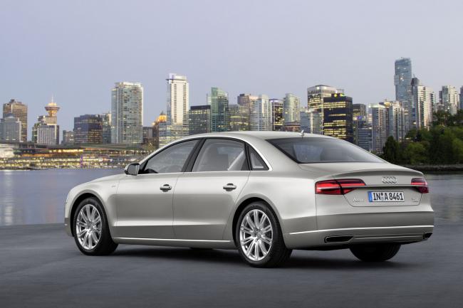 Exterieur_Audi-A8-2014_0