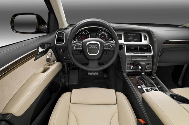 Interieur_Audi-Q7-2009_60