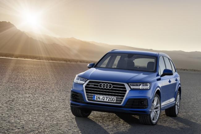 Exterieur_Audi-Q7-2015_4