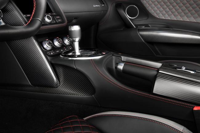 Interieur_Audi-R8-V10-Competition_10