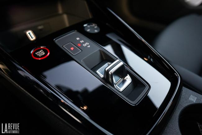 Interieur_audi-rs3-sportback-2022-essai_13