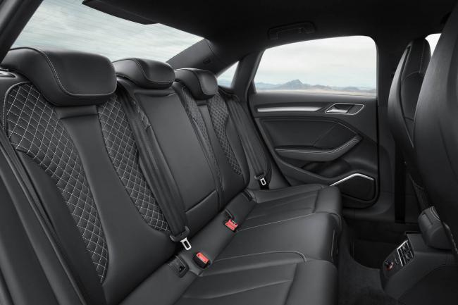 Interieur_Audi-S3-Sedan_5