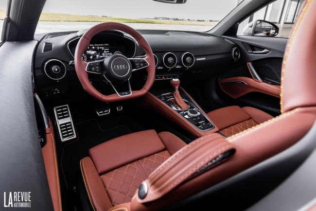 Interieur_Audi-TT-20th-Anniversary_14