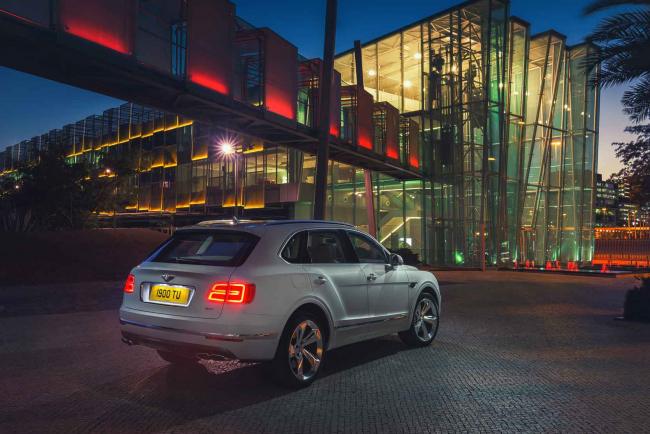 Exterieur_Bentley-Bentayga-Hybrid_3