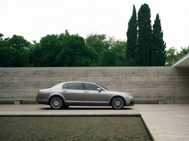 Exterieur_Bentley-Continental-Flying-Spur-Speed-2009_0