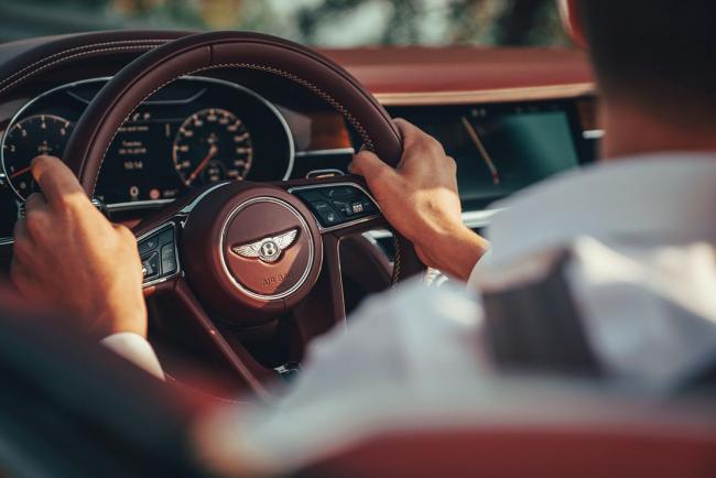 Interieur_Bentley-Continental-GTC-2019_43