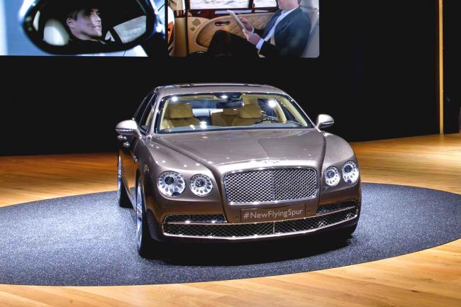 Exterieur_Bentley-Flying-Spur-W12_1