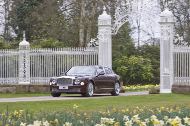 Exterieur_Bentley-Mulsanne-Diamond-Jubilee-Edition_4