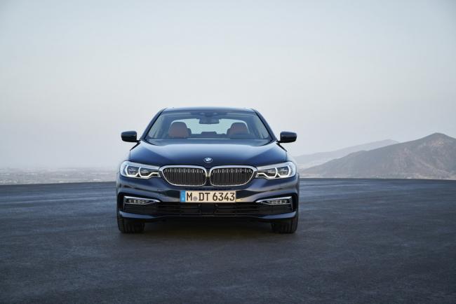 Exterieur_Bmw-530d-Luxury-2016_11