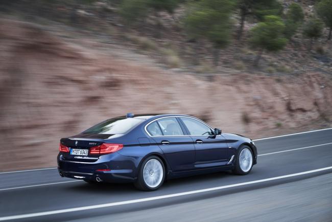 Exterieur_Bmw-530d-Luxury-2016_6