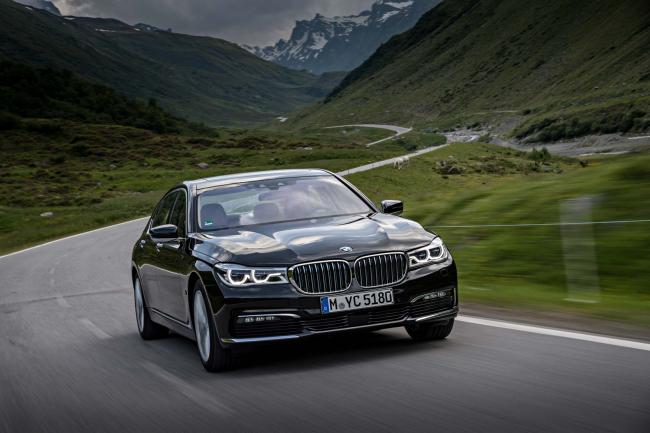 Exterieur_Bmw-740e-iPerformance_2