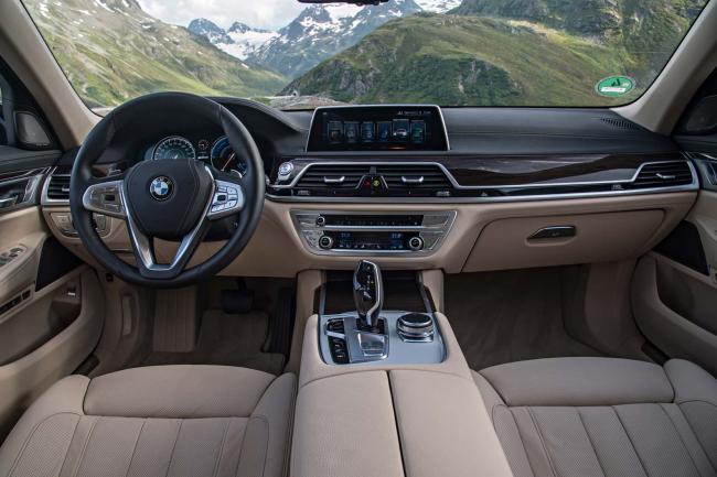 Interieur_Bmw-740e-iPerformance_19