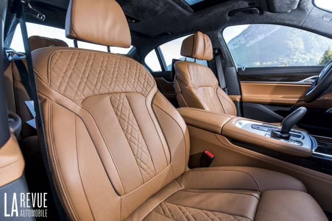 Essai BMW Série 7 Hybride : luxe, calme et mauvais goût