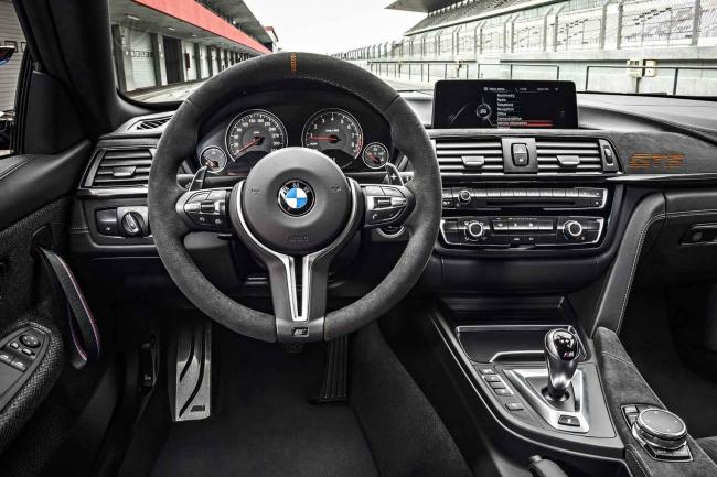 Interieur_Bmw-M4-GTS_23