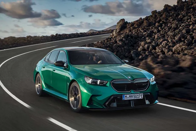 Nouvelle BMW M5 : C'est du lourd... du trop lourd ?