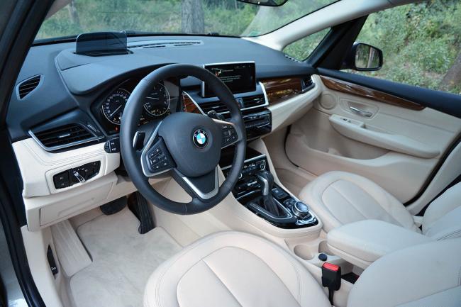 Interieur_Bmw-Serie-2-218d-Active-Tourer_25