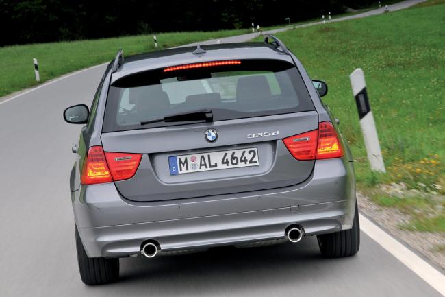 Exterieur_Bmw-Serie-3-Touring-2008_0