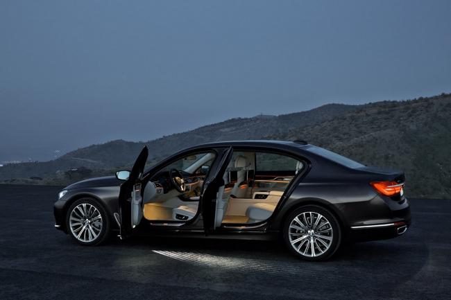 Exterieur_Bmw-Serie-7-2015_7