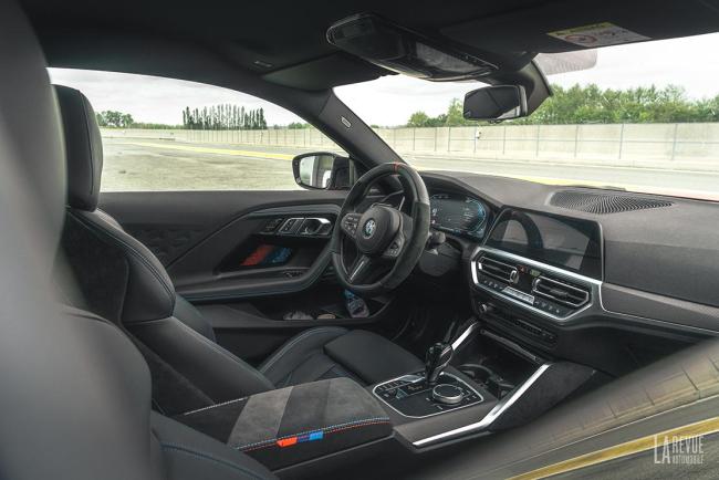 Interieur_bmw-serie-2-coupe-g42-m-performance_1