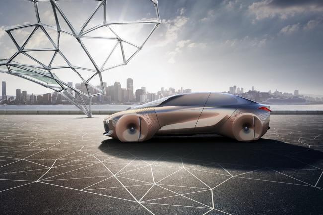 Exterieur_Bmw-Vision-Next-100-Concept_2