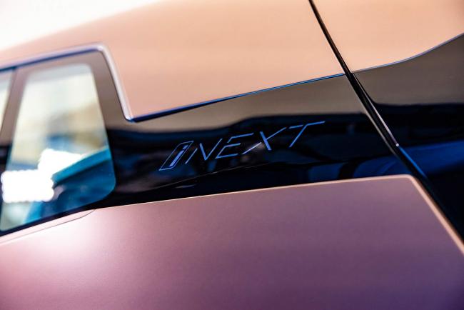 Exterieur_Bmw-Vision-iNEXT_0