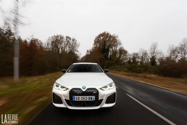 Total peut vous offrir 2 000 € pour l'achat d'une voiture électrique. Mais il y a un si…