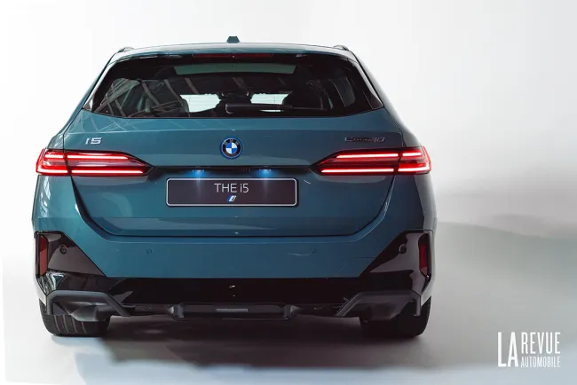 BMW i5 Touring et Série 5 Touring : Tout sur les nouvelles versions électriques et hybrides 2024