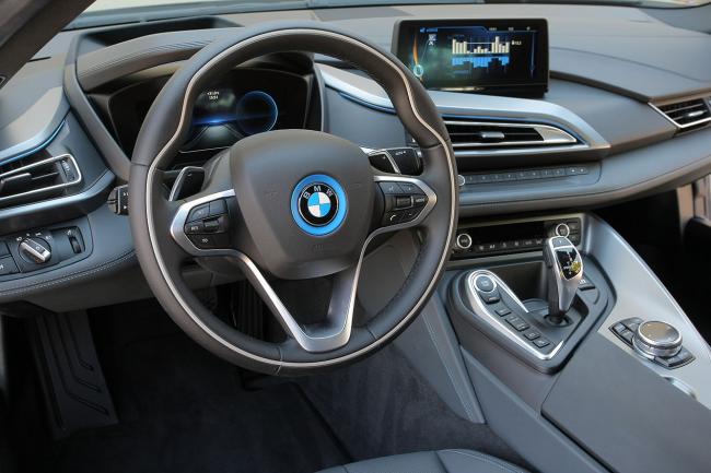 Interieur_Bmw-i8-2014_71