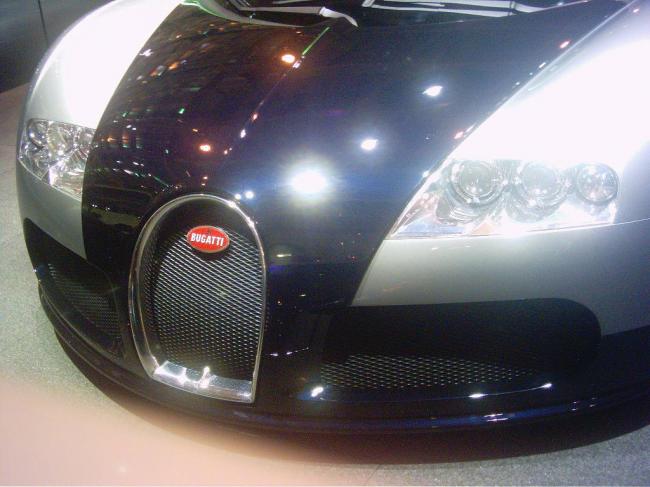 Exterieur_Bugatti-Veyron_35