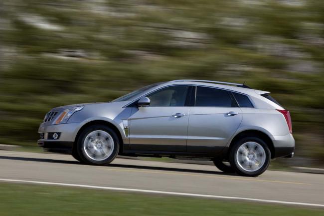 Exterieur_Cadillac-SRX-2010_2