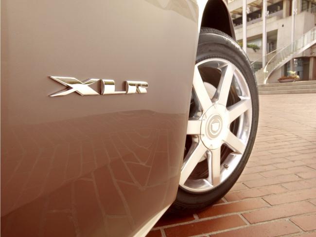 Exterieur_Cadillac-XLR_3