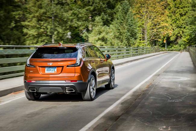 Cadillac revient en force avec un SUV : le XT4