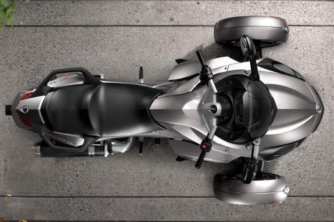 Exterieur_Can-Am-Spyder-RS-2011_0