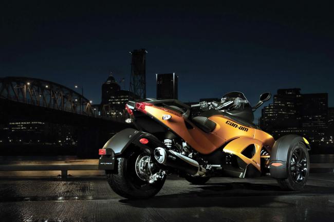 Exterieur_Can-Am-Spyder-RS-2011_3