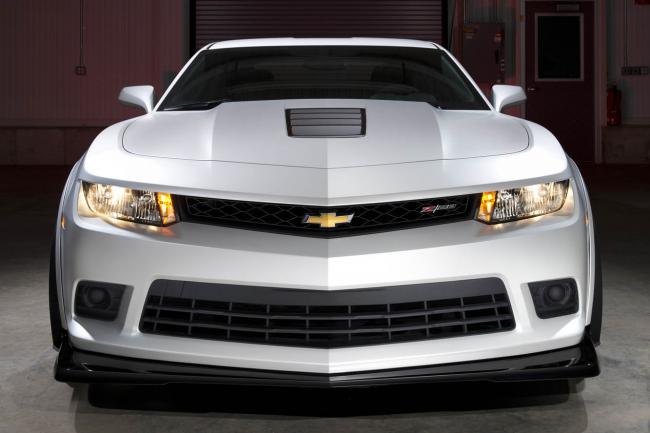 Exterieur_Chevrolet-Camaro-Z28_0