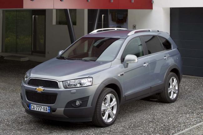 Exterieur_Chevrolet-Captiva-2011_2