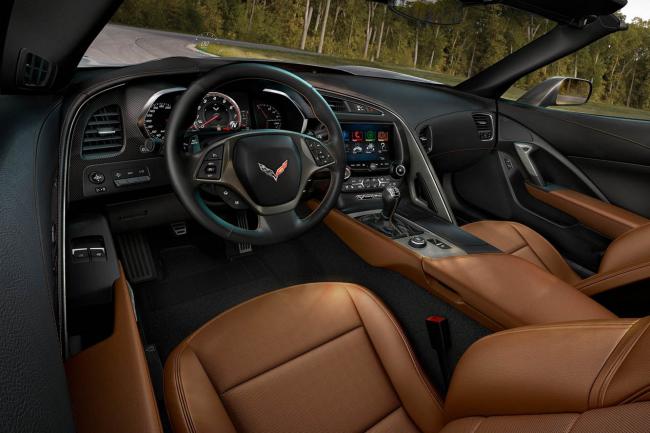 Interieur_Chevrolet-Corvette-C7-Stingray_17